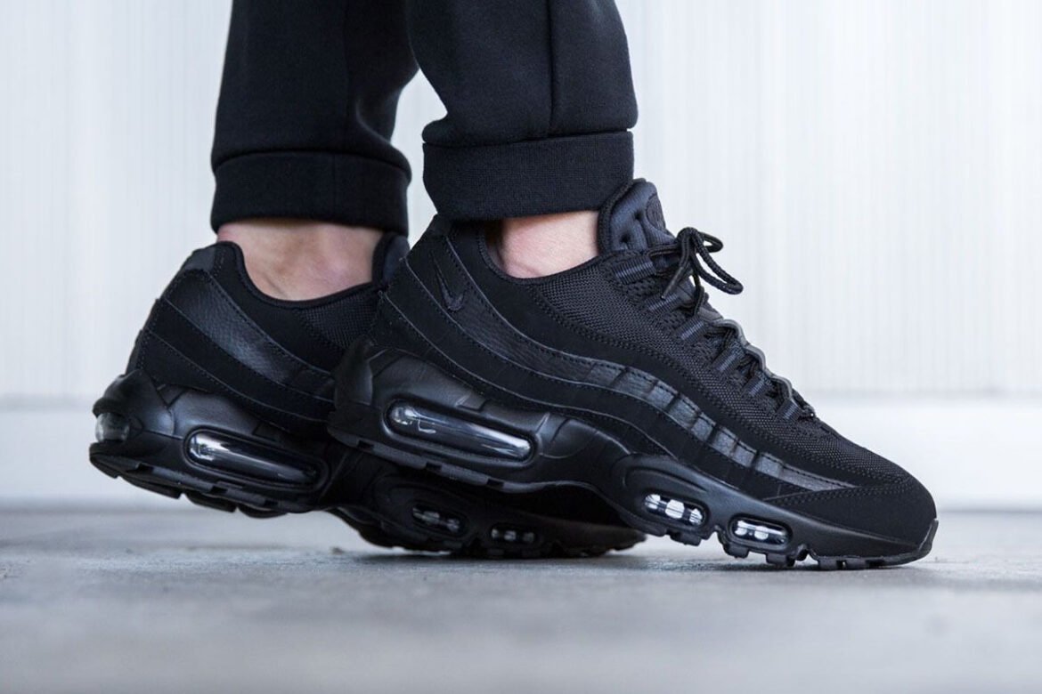 Nike Air Max 95 Essential